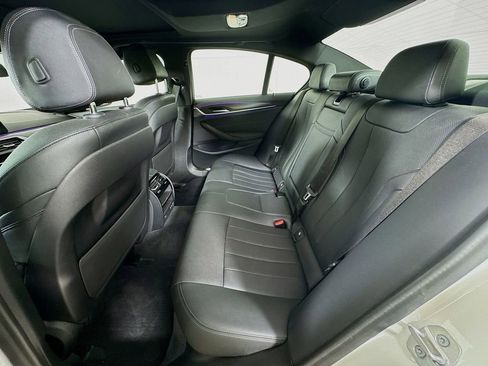 Used 2022 BMW 530i w/ M Sport Package image 29