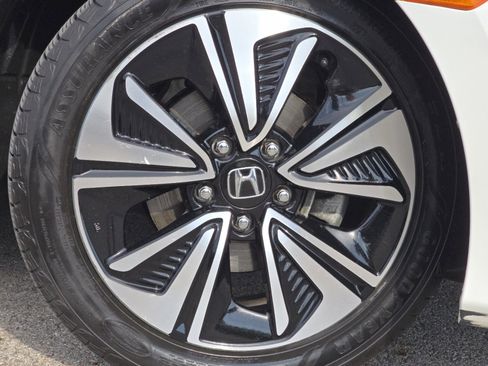 Used 2016 Honda Civic EX-L image 9