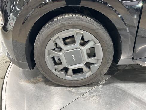 Used 2025 Kia Carnival SX image 42