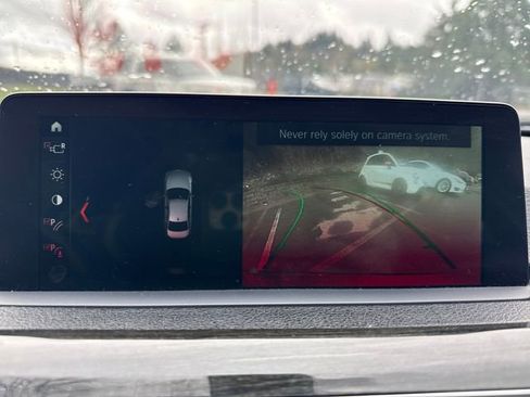 Used 2018 BMW 320i xDrive Sedan w/ Premium Package image 22