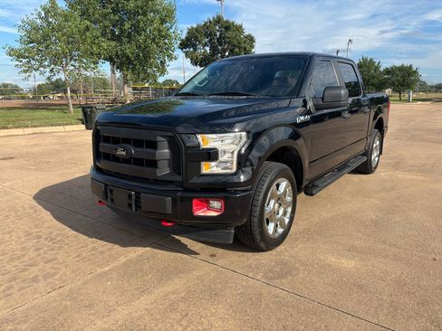 Used 2017 Ford F150 XL w/ Equipment Group 101A Mid AWD/4WD image 3