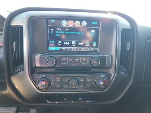 Used 2018 Chevrolet Silverado 1500 LT w/ Texas Edition RWD image 19