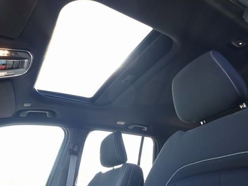 Used 2024 Jeep Grand Cherokee Laredo X image 23