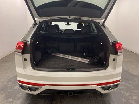 Used 2021 Volkswagen Atlas Cross Sport SEL Premium image 28