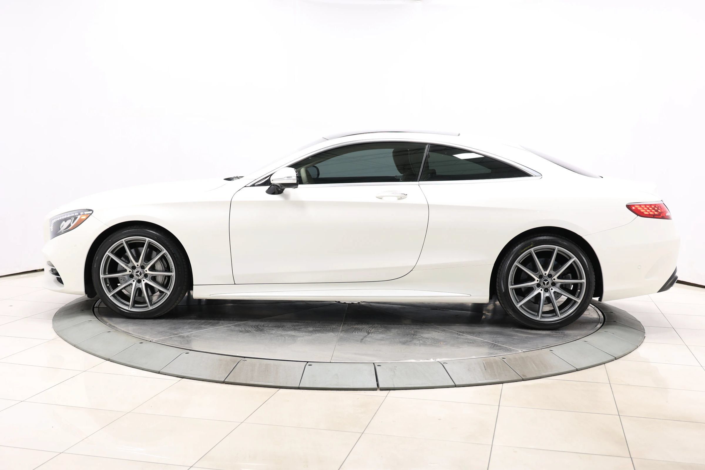 Used 2019 Mercedes-Benz S 560 4MATIC Coupe image 8