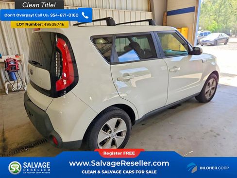 Used 2015 Kia Soul FWD image 4