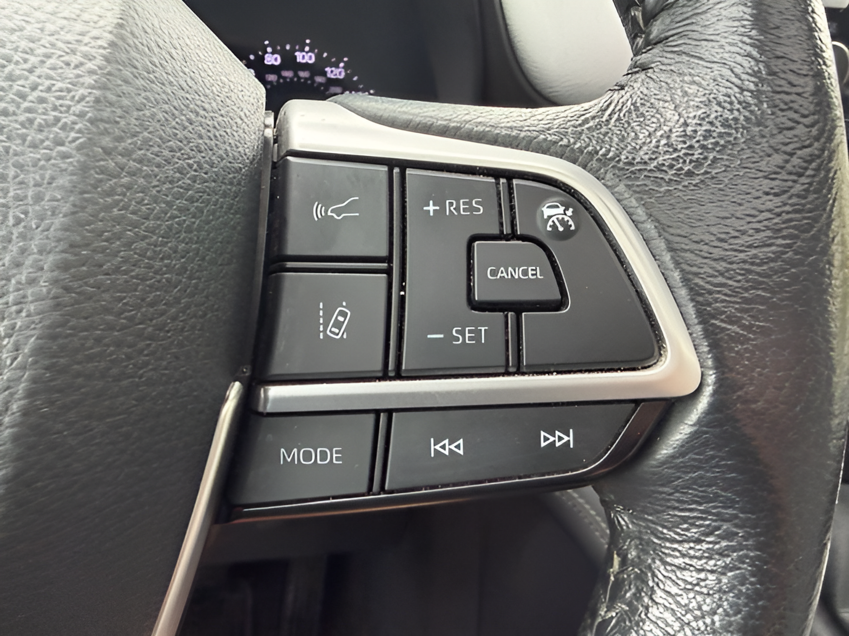 Used 2023 Toyota Sienna XLE AWD/4WD image 14
