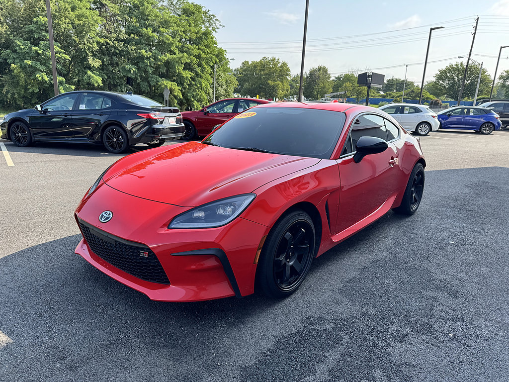 Used 2023 Toyota GR86 Premium w/ ALL Weather Mat Package (TMS) RWD image 1