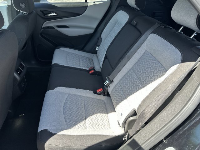 Used 2023 Chevrolet Equinox LT AWD/4WD image 32