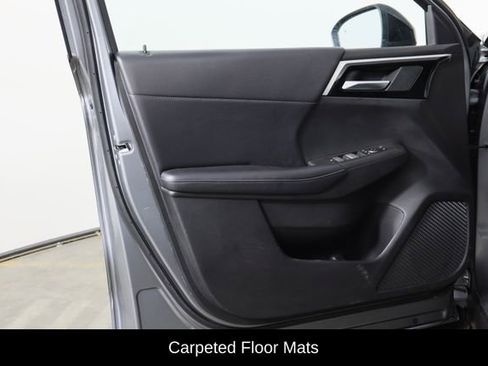 Used 2024 Mitsubishi Outlander SE Black Edition image 19