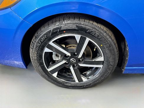 Used 2024 Nissan Sentra SV FWD image 38
