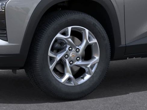 New 2026 Chevrolet Trax LS w/ LS Convenience Package FWD image 9