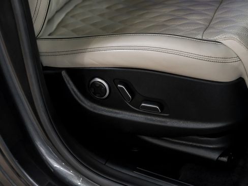 Used 2022 Genesis GV70 3.5T Sport w/ Sport Advanced Package image 35