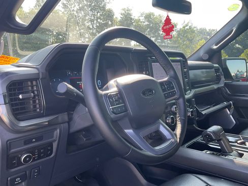 Used 2025 Ford F150 Lariat w/ Equipment Group 502A High AWD/4WD image 5