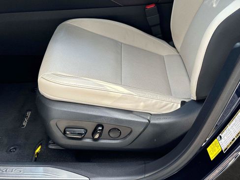 Used 2024 Lexus RX 350 Premium w/ Accessory Package (Z1) FWD image 21