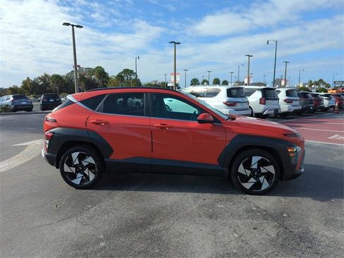 Used 2024 Hyundai Kona Limited image 2