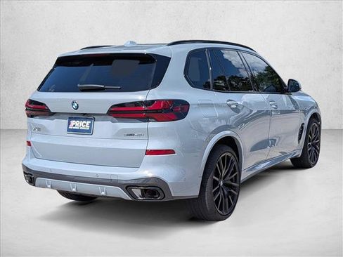 Used 2025 BMW X5 sDrive40i w/ M Sport Package RWD image 5