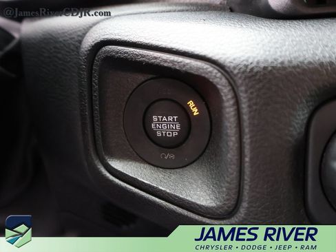 Used 2024 Jeep Wrangler Unlimited AWD/4WD image 31