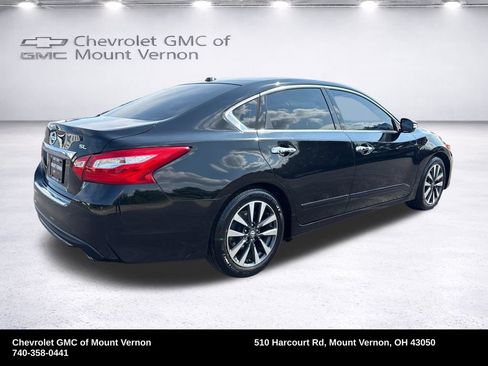 Used 2016 Nissan Altima 2.5 SL w/ 2.5 Technology w/LED Package FWD image 5