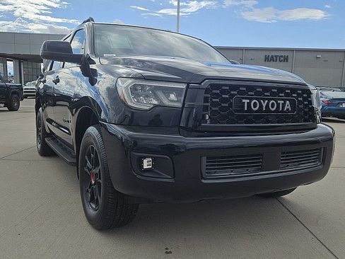 Used 2020 Toyota Sequoia TRD Pro AWD/4WD image 4