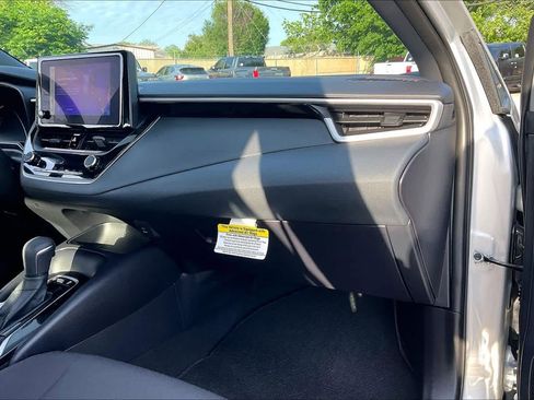 Used 2026 Toyota Corolla SE FWD image 18