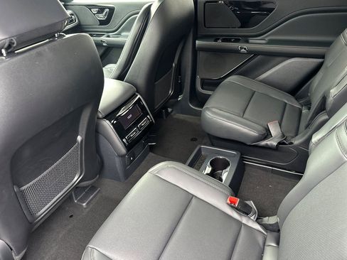 New 2026 Lincoln Aviator 2WD w/ Jet Appearance Package image 11