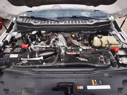 Certified 2024 Ford F250 Platinum image 45