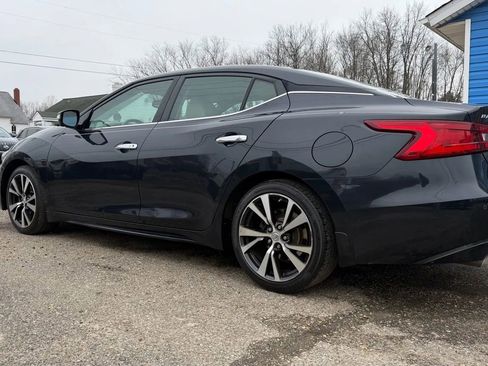 Used 2017 Nissan Maxima Platinum image 8