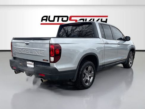 Used 2025 Honda Ridgeline TrailSport image 7