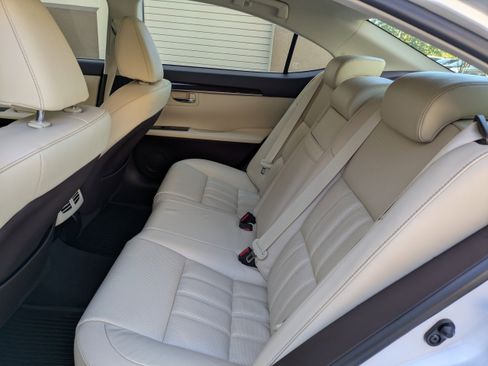 Used 2016 Lexus ES 350 image 16