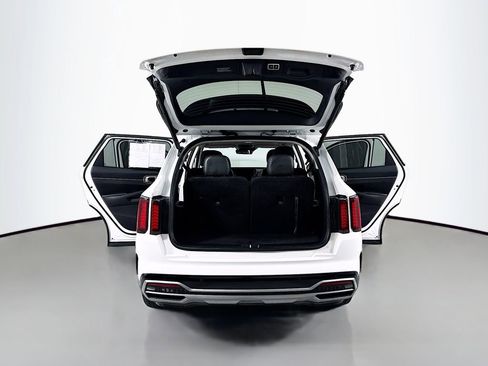 Used 2022 Kia Sorento EX w/ Panoramic Sunroof Package FWD image 22