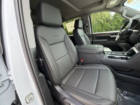 New 2026 GMC Sierra 2500 Denali w/ Denali Reserve Package AWD/4WD image 29