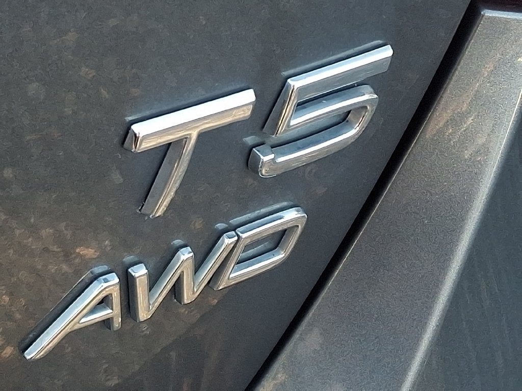 Used 2018 Volvo V60 T5 Cross Country AWD/4WD image 29