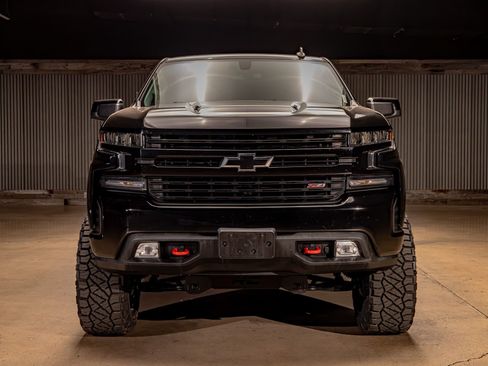 Used 2021 Chevrolet Silverado 1500 LT Trail Boss w/ Bed Protection Package image 2