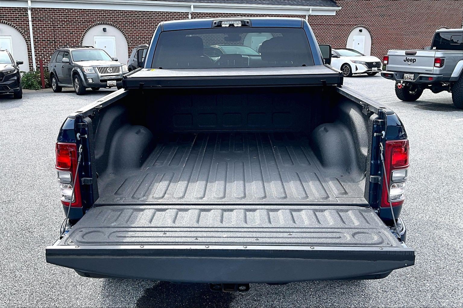 Used 2024 RAM 2500 Big Horn w/ Night Edition AWD/4WD image 29