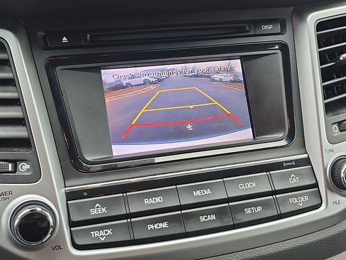 Used 2017 Hyundai Tucson Sport image 21