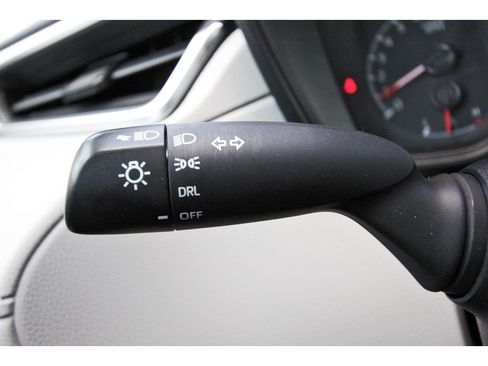 Used 2022 Toyota Corolla Cross L FWD image 17