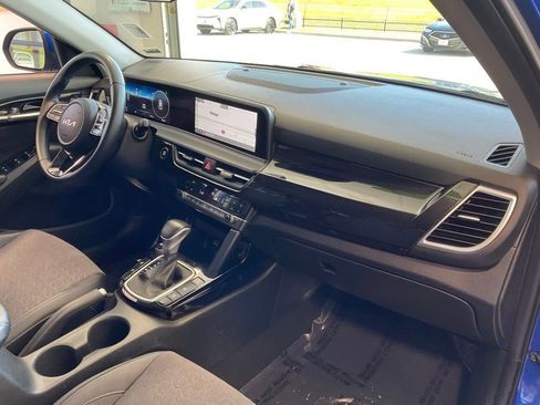 Used 2024 Kia Seltos S AWD/4WD image 18