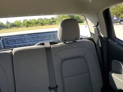 Used 2022 Chevrolet Colorado W/T w/ Custom Special Edition image 14