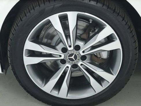 Used 2021 Mercedes-Benz C 300 4MATIC Sedan image 37