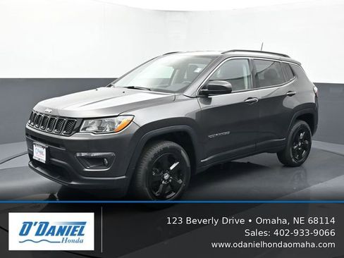 Used 2019 Jeep Compass Latitude w/ Popular Equipment Group image 1
