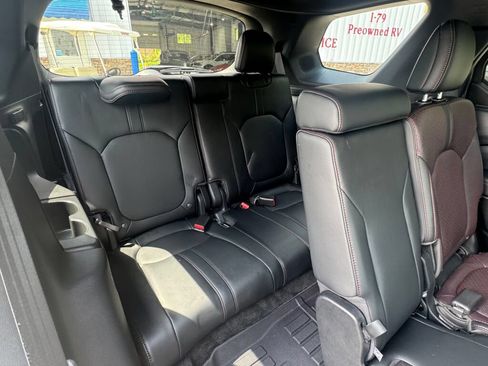 Used 2025 Honda Pilot Black Edition image 23