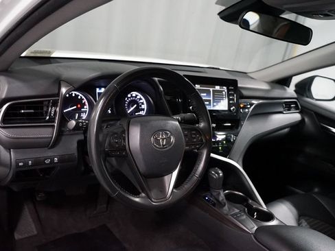 Used 2024 Toyota Camry SE FWD image 7