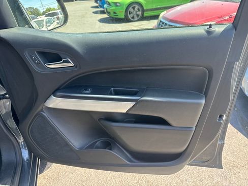 Used 2017 Chevrolet Colorado LT w/ LT Convenience Package AWD/4WD image 34