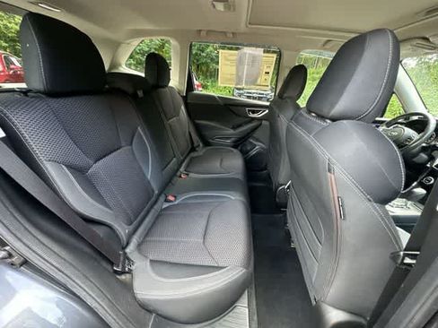 Used 2019 Subaru Forester Premium AWD/4WD image 22