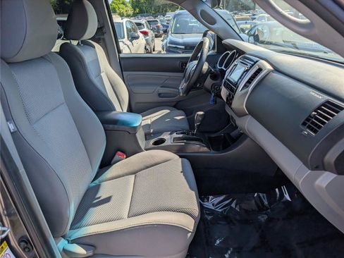 Used 2014 Toyota Tacoma 4x4 Double Cab w/ TRD Sport Package image 13