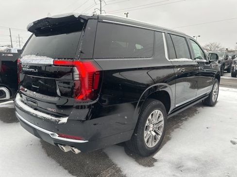 New 2026 GMC Yukon XL Denali w/ Sun & Power Step Package image 8