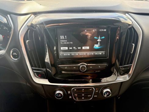 Used 2019 Chevrolet Traverse LS FWD image 12