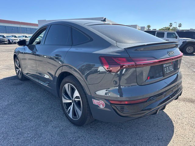 Used 2024 Audi Q8 e-tron Premium AWD/4WD image 7