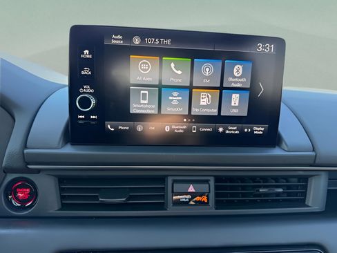 Certified 2024 Honda Pilot TrailSport image 15